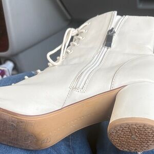 Zara Off-White Lace-Up Block Heel Ankle Boots